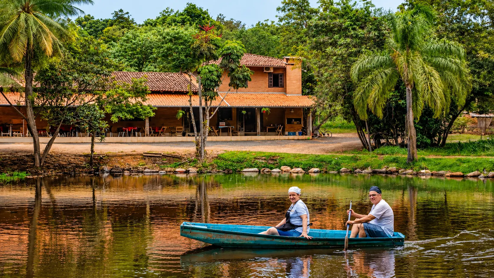 Restaurante da Tia Sônia em frente à lagoa